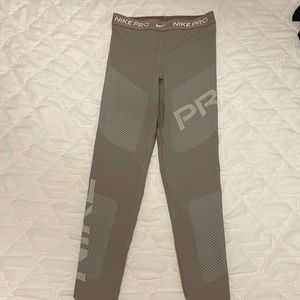 Nike leggings